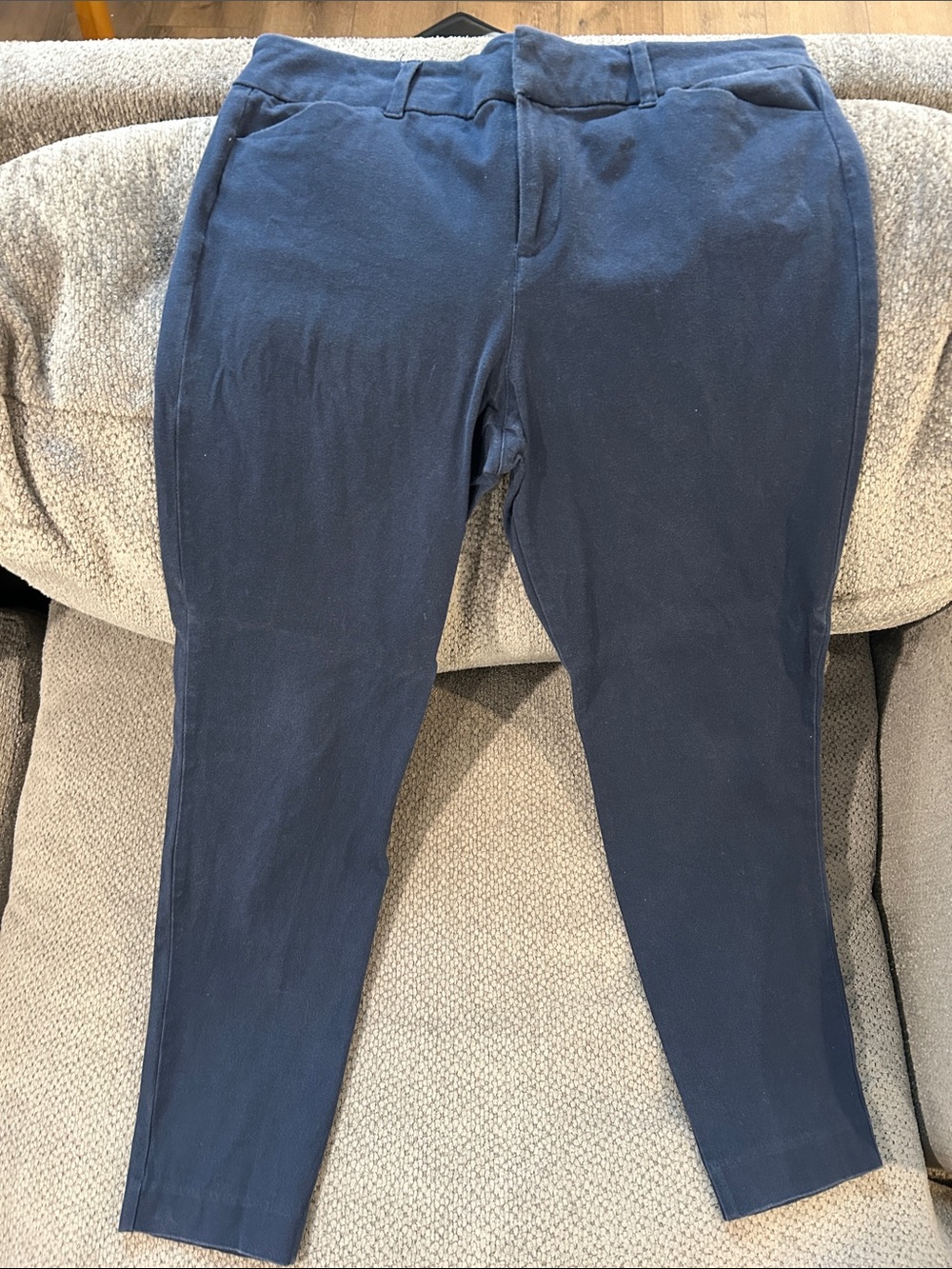 Women’s Navy pixie pants